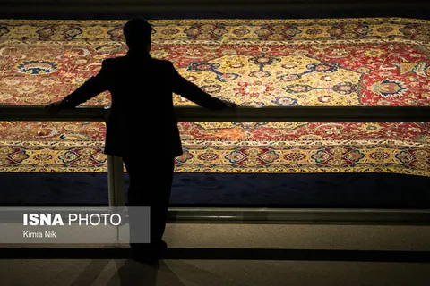 لوح ثبت جهانی فرش دستباف کاشان رونمایی شد