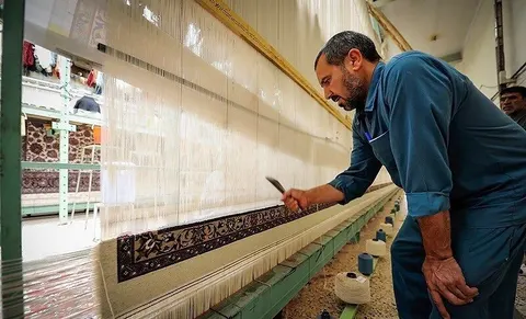 بیکاران کرمانشاهی با فرش به عرش می‌روند