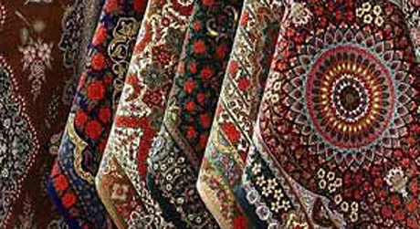 عاملی که باعث فرار بافنده از کارگاه قالیبافی میشود