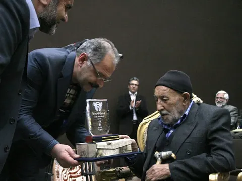 استاد اصغر روفه گر حق پدر رفوگری تبریز