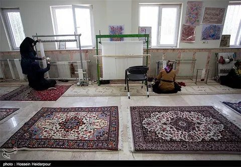 آمار نگران کننده از کم شدن تعداد بیمه قالیبافان