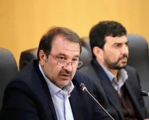 استاندار فارس خواهان بالابردن توان رقابتی فرش فارس شد