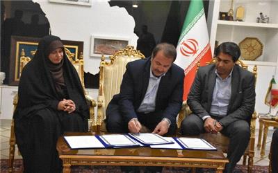 امضای تفاهمنامه سهجانبه در راستای تقویت صنعت فرش دستباف در فارس