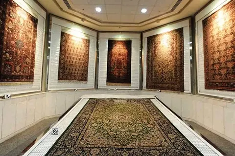 فرش‌های نفیس ایران در موزه فرش آستان قدس رضوی