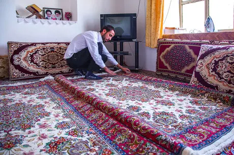 لزوم توسعه خوشه‌های صنعتی حوزه فرشبافی