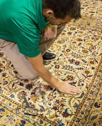 روش های پاک کردن لکه از روی سطح فرش