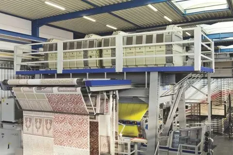 حمایت از تولید ماشین آلات و تجهیزات فرش ماشینی در کاشان