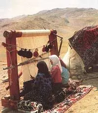 تولید سالانه ۱۶ هزار متر مربع فرش توسط عشایر آذربایجان غربی