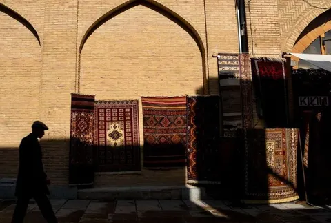 ضرورت تحریک بازار فرش دستباف؛ تجربه فروش مبل منبت نادیده گرفته نشود