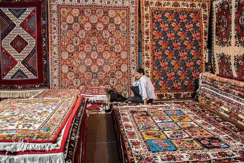 ۸ میلیارد جمعیت دنیا چرا ۴ میلیون متر فرش ایرانی را نمی‌ خرند؟