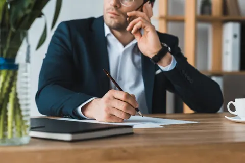 ویژگی های یک مدیر اداری موفق